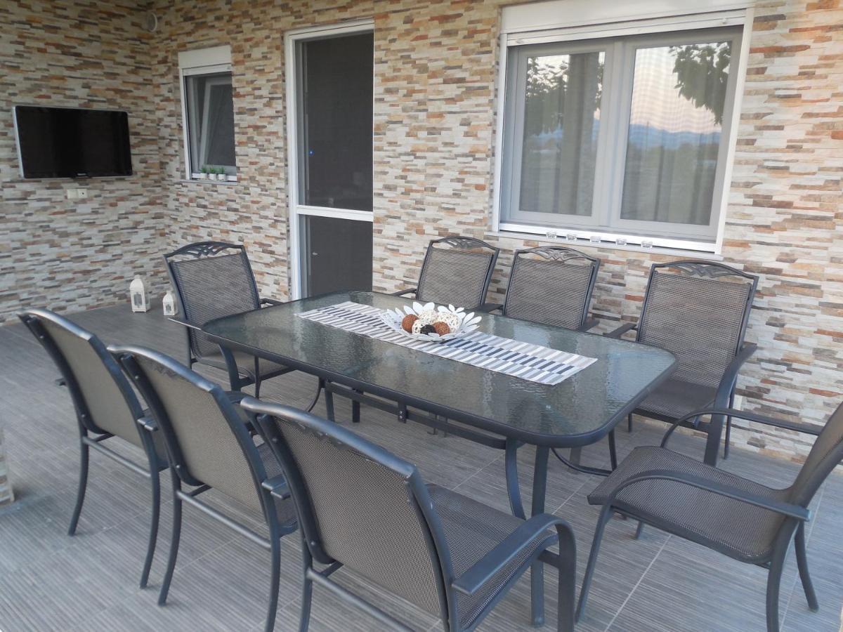 Costa Petra - Luxury Seaside Cottage With Garden - Vacation House For Families In Greece Néa Meságkala Extérieur photo